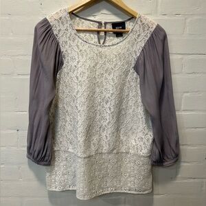 Anthropologie Maeve Cream Lavender Boho Romantic Feminine Blouse Size 10